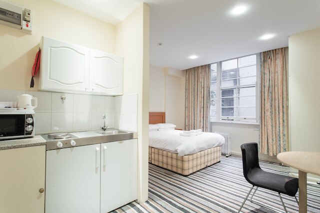 アンバー  レジデンス ホテル