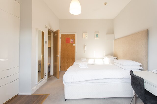 アンバー  レジデンス ホテル