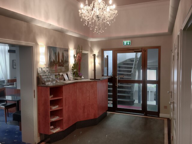 ホテル ウェスト アン デア ボッケンハイマー ヴァルテ