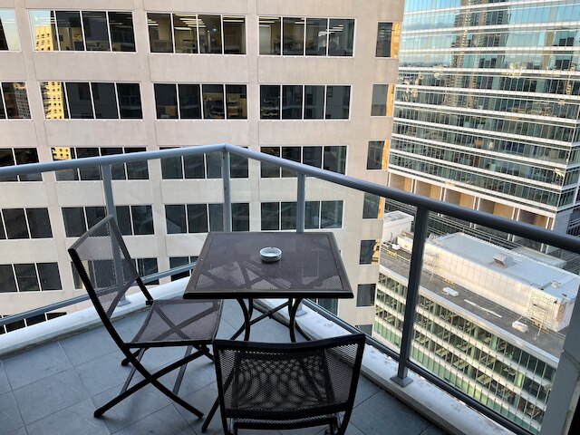 APX ワールド スクエア