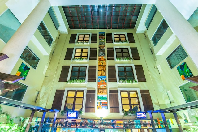 ハルシオン ホテル レジデンス - バンガロール