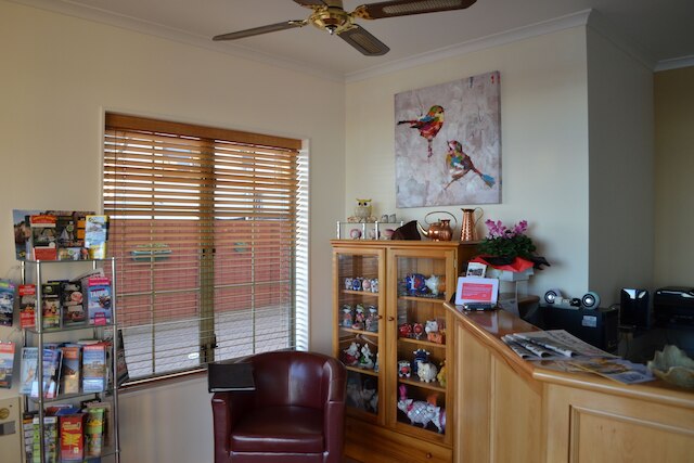 コロニアル ロッジ モーテル