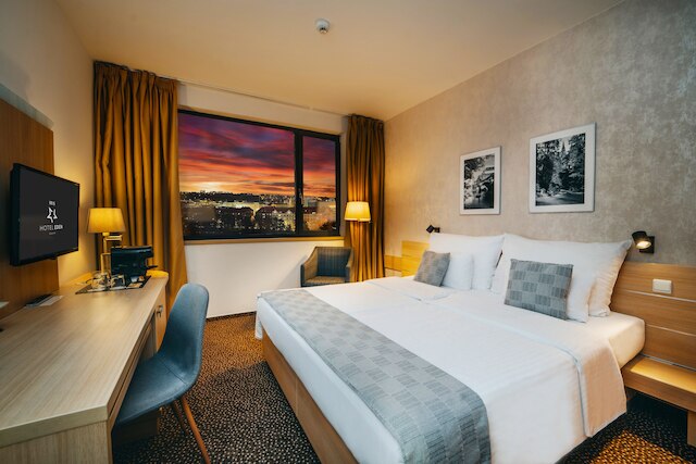 アイリスホテルエデン - チェコリーディングホテルズ