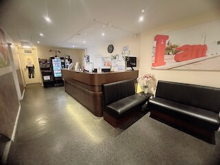 オレンジ チューリップ ホテル アムステルダム