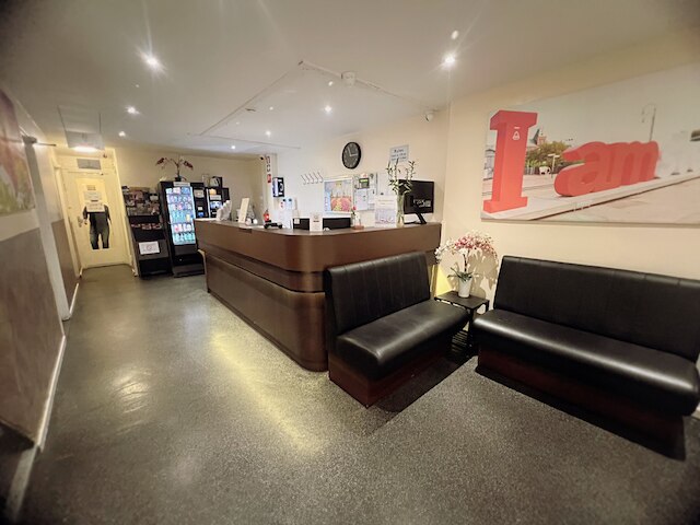 オレンジ チューリップ ホテル アムステルダム