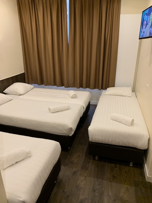 オレンジ チューリップ ホテル アムステルダム