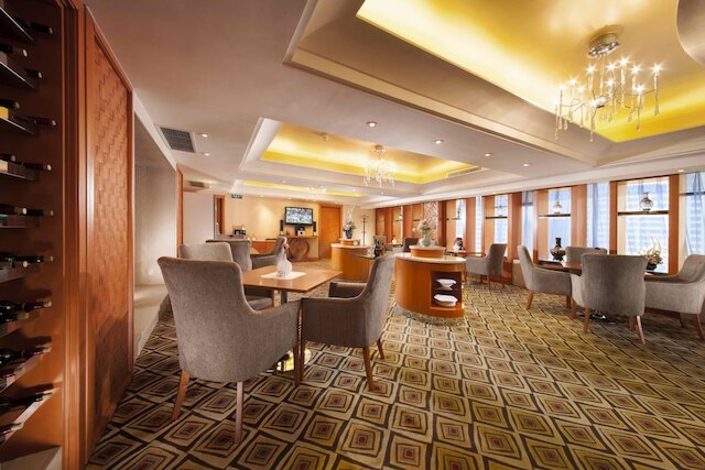 大連 イースト ホテル (东方大厦)