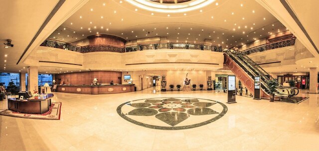 大連 イースト ホテル (东方大厦)