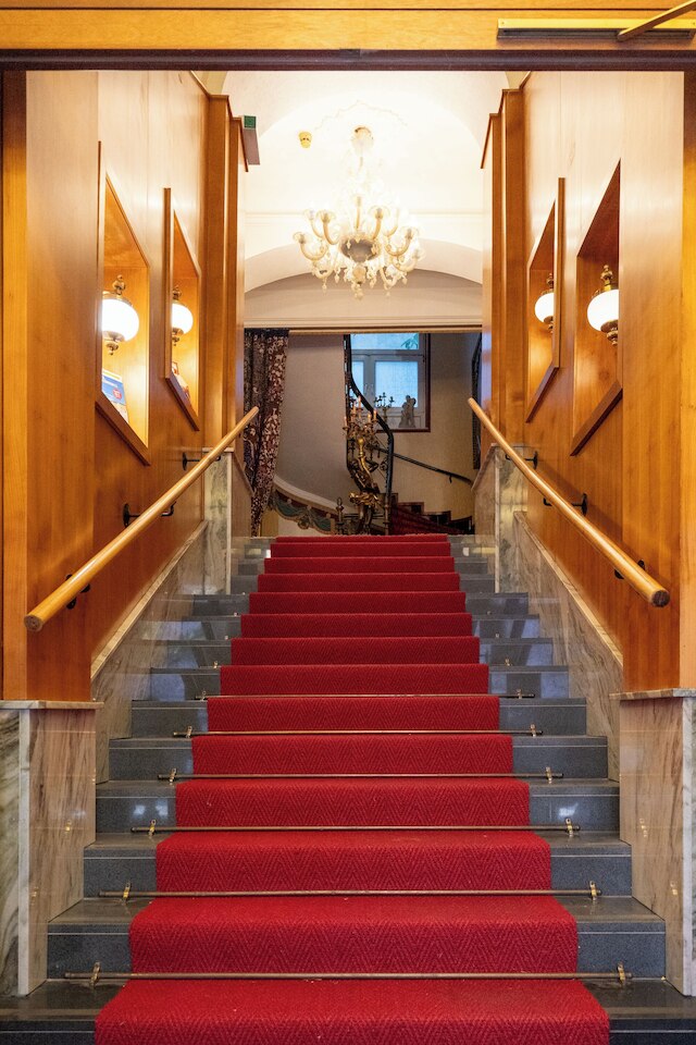 ホテル ウラニア