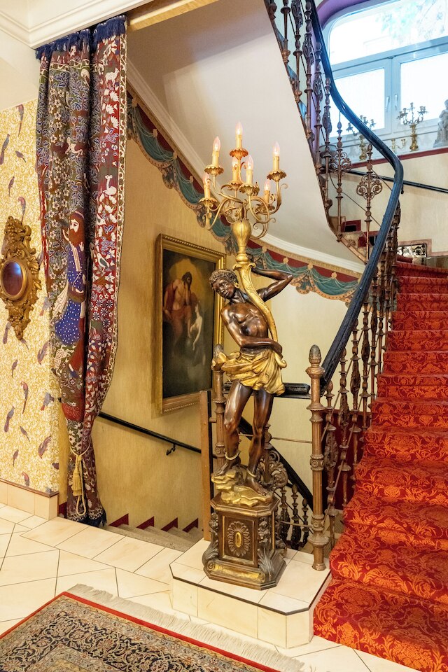 ホテル ウラニア