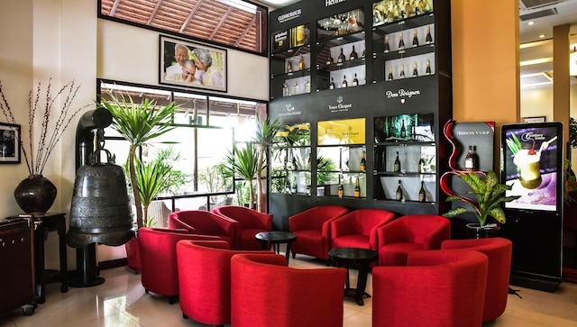 アーモンド ホテル ソセアロス