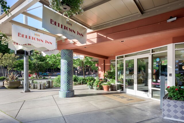 ザ ベルタウン イン