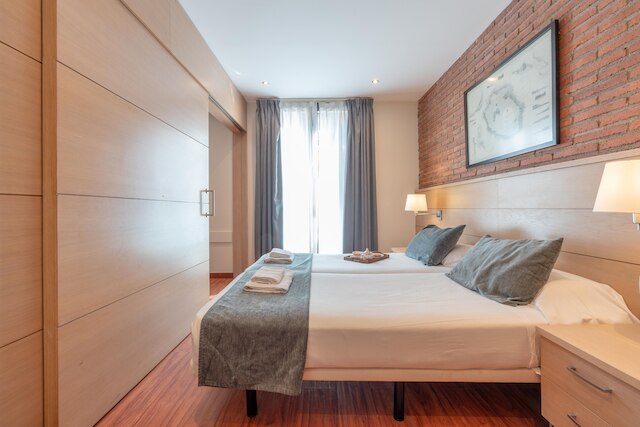 セレニア セスト アパルタメントス アルク ドゥ トリオンフ