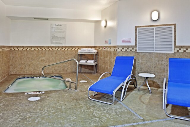 ホリデイ イン エクスプレス ホテル & スイーツ バンクーバー モール by IHG