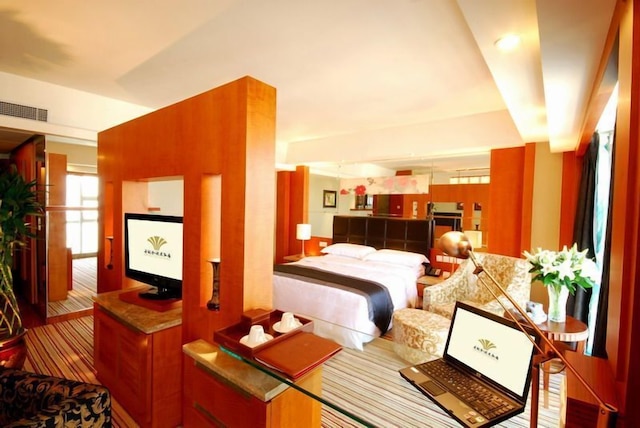 エンパーク グランド ホテル 西安 (陝西世紀金源大飯店)