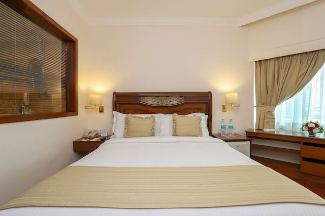 ホテル ザ ロイヤル プラザ