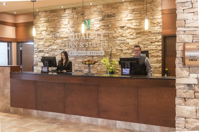 クオリティイン&スイーツレヴィス