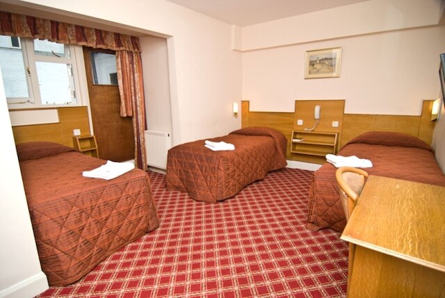 アレクサンドラ ホテル