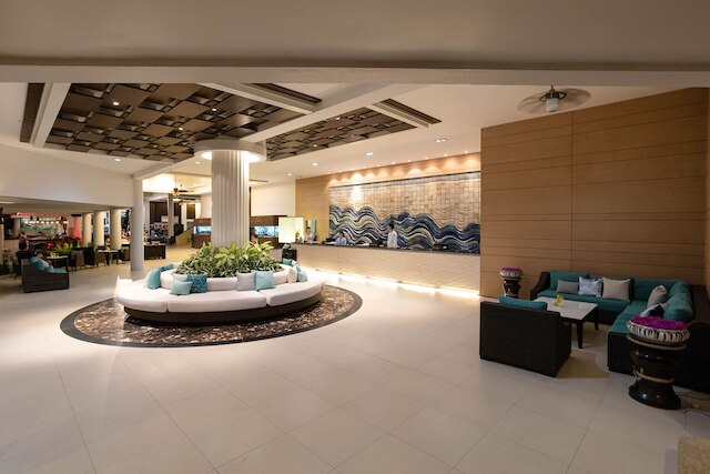 ザ チャアム メタラワライ ホテル