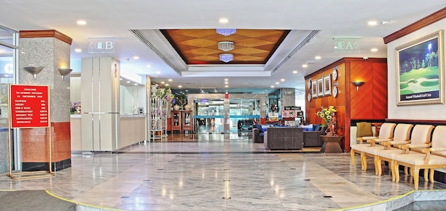 Summit Pavilion(サミット パビリオン)