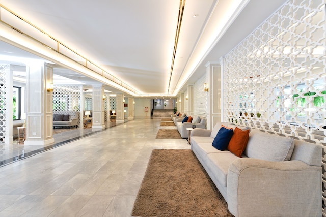 ザ ビバリー ホテル パタヤ