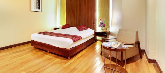 バリー シーロム バンコク