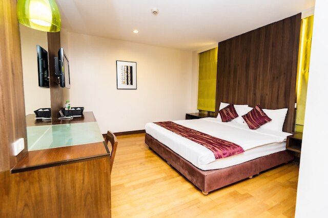 バリー シーロム バンコク