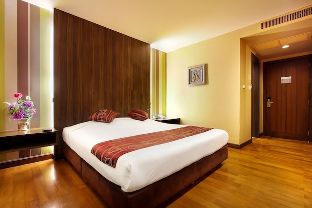 バリー シーロム バンコク