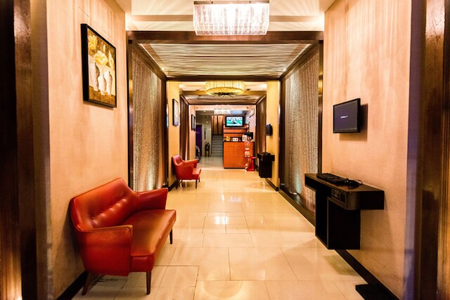 バリー シーロム バンコク