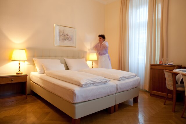 ホテル シュワルベ