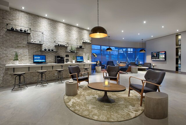 ヒルトン ガーデン イン トロント エアポート