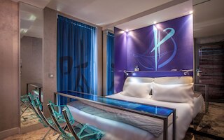 アポストロフ ホテル