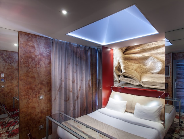 アポストロフ ホテル