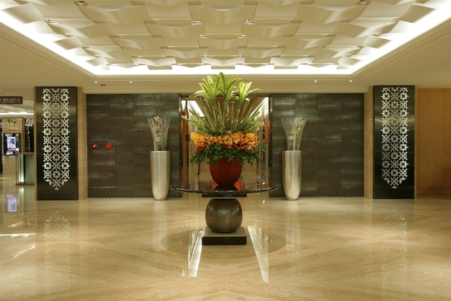 フーロン ホテル 台北 セントラル (福容大飯店台北一館)