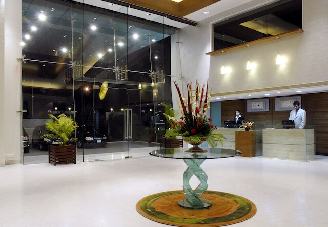 ファーンレジデンシー、スバシュブリッジ、アーメダバード