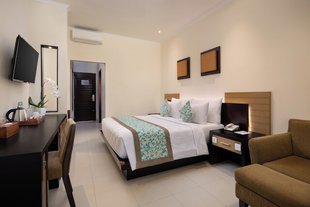 アディ・ジャヤホテル