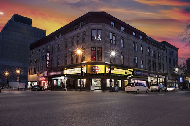 ホテル アブリ デュ ヴォヤジュー