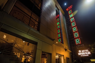 ホテル エンペラー パームス アット カロル バック