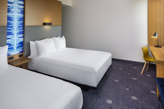 アロフト テンペ