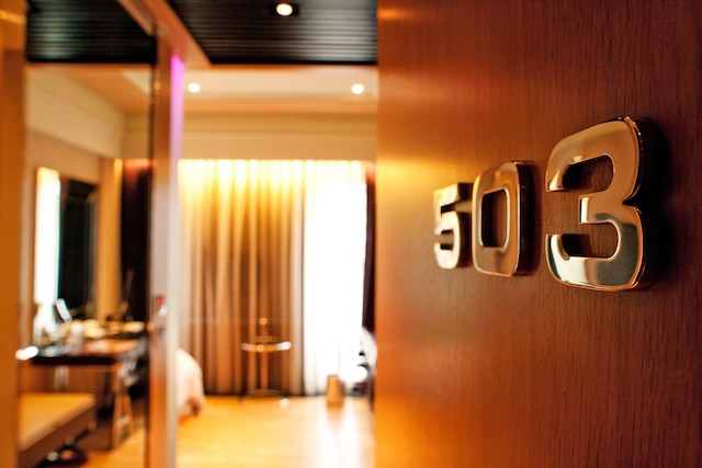 ホテル エクラット 台北 (台北怡亨酒店)