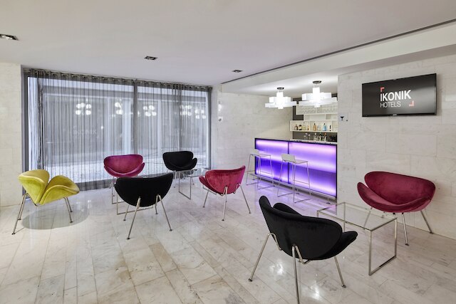 イコニク レックス