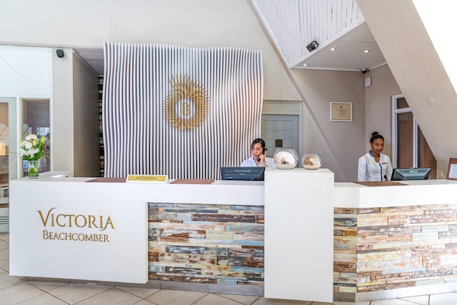 ヴィクトリア ビーチコマー リゾート & スパ