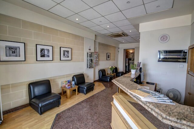 スリーマ シャレー ホテル