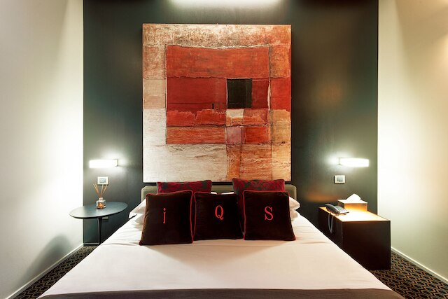 チャーミング ハウス iQs