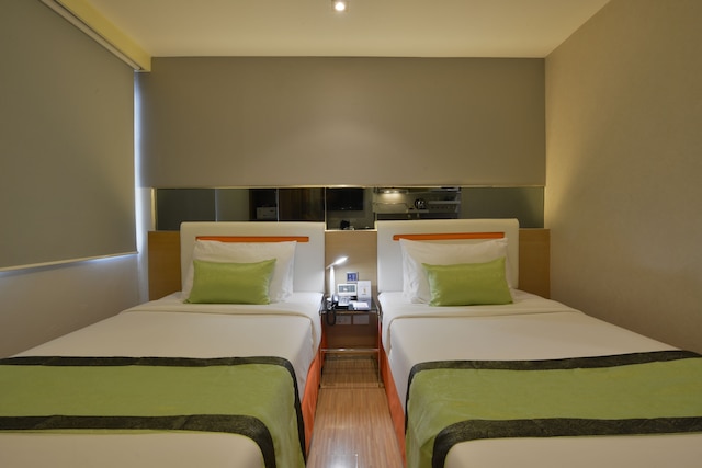 アラワナ エクスプレス プロンポン