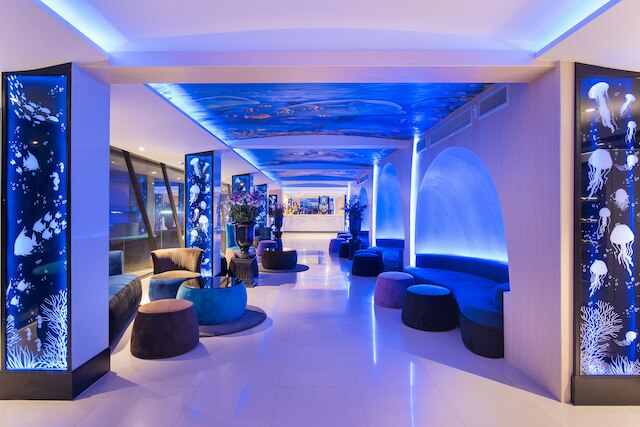 ロディナ ビーチ ホテル