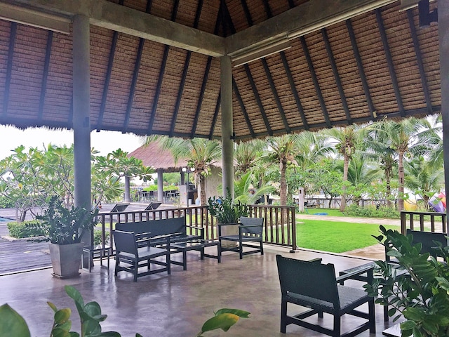 ラワナ エスケープ ビーチ リゾート