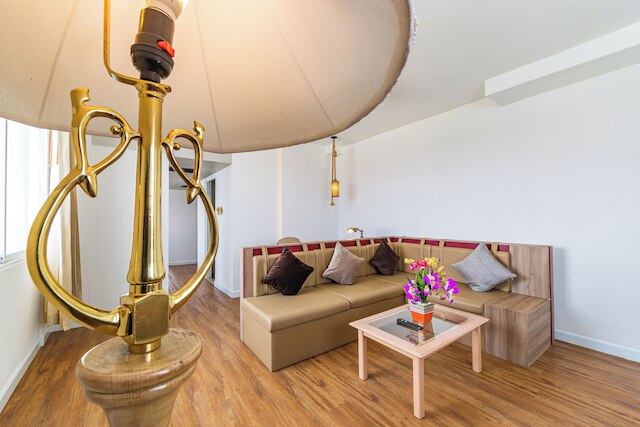 トン タリン ホテル