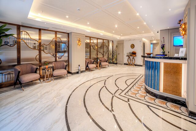 グランド ヒラリウム ホテル