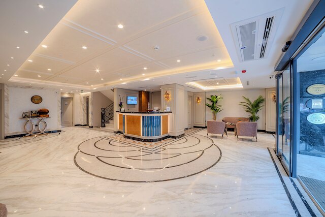 グランド ヒラリウム ホテル